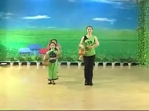 儿童舞蹈教学视频 拾稻穗的小姑娘图片_儿童舞